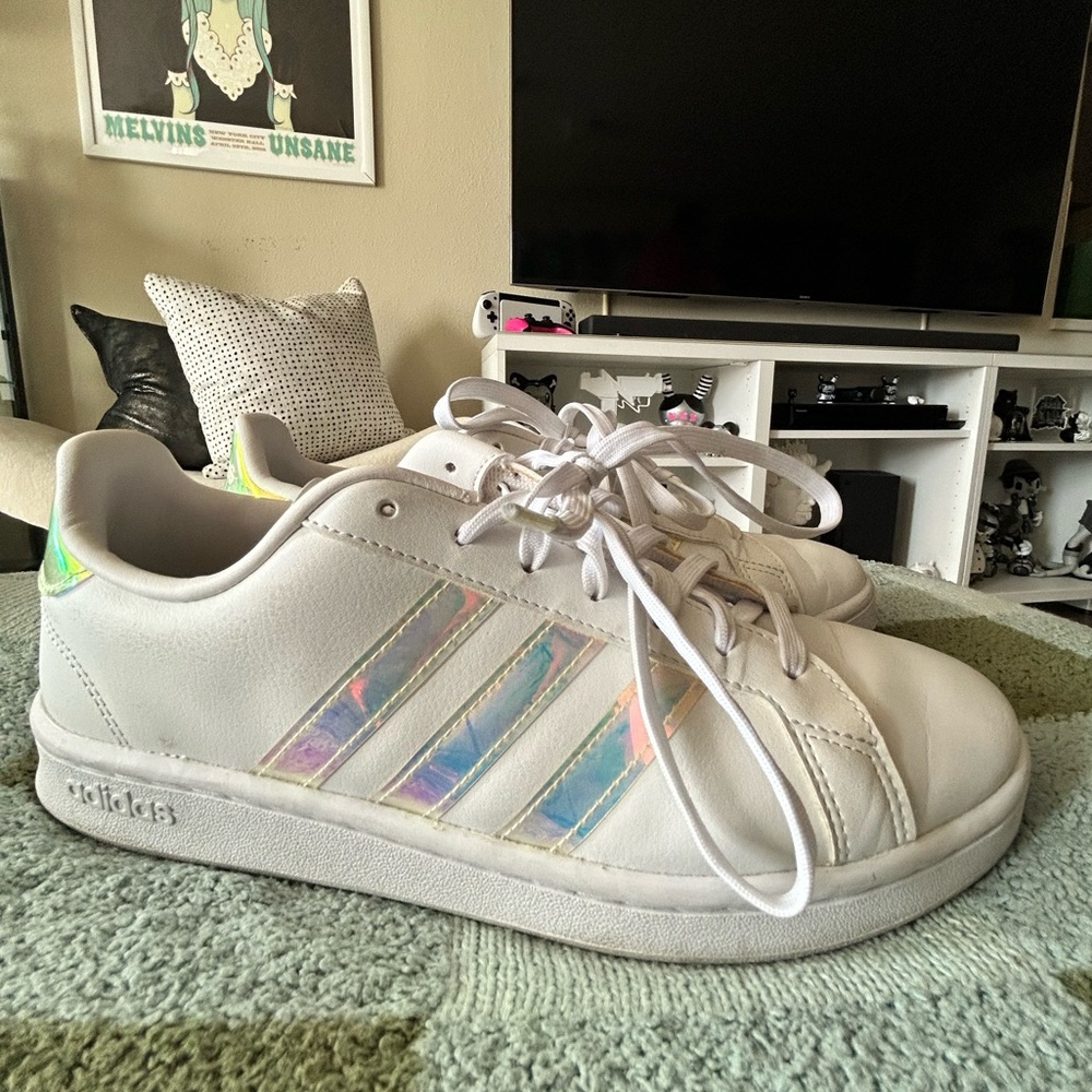 🩵White + Holographic Adidas Cloudfoams🩵